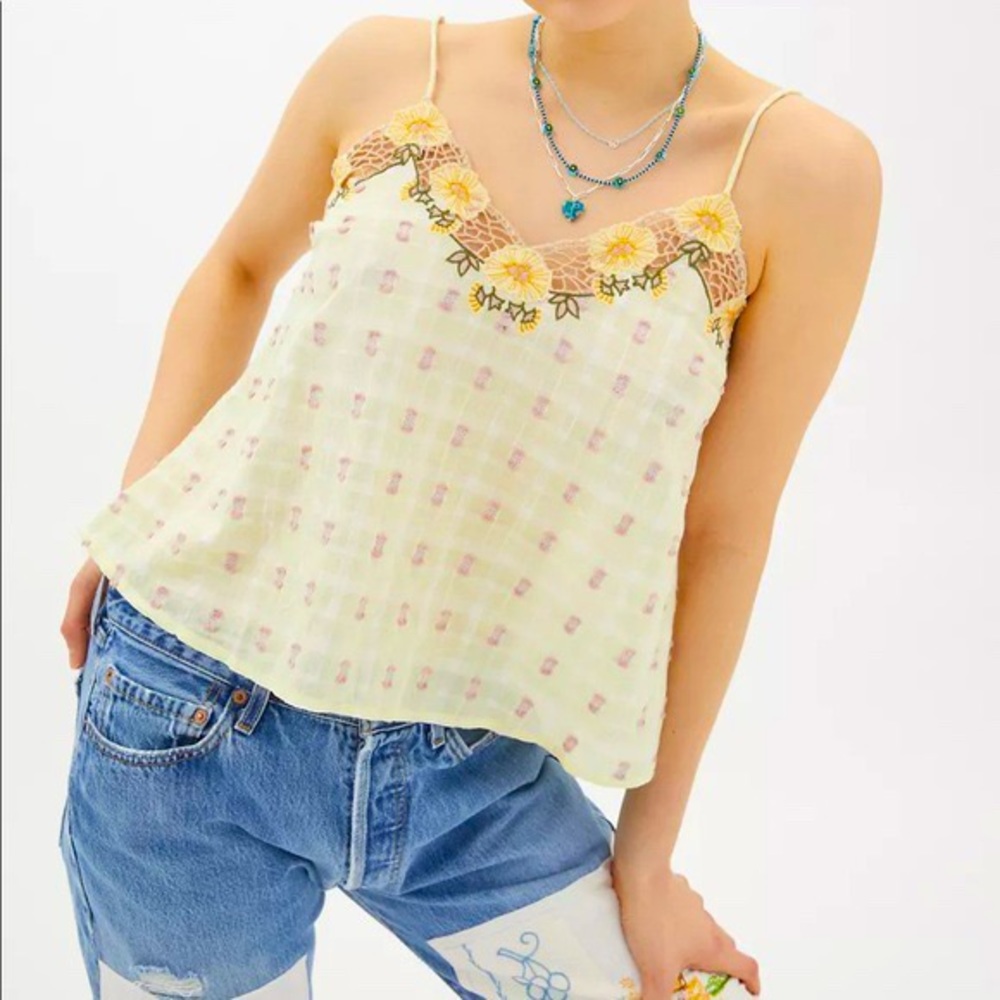 BNWT Urban Outfitters embroidered flower camisole